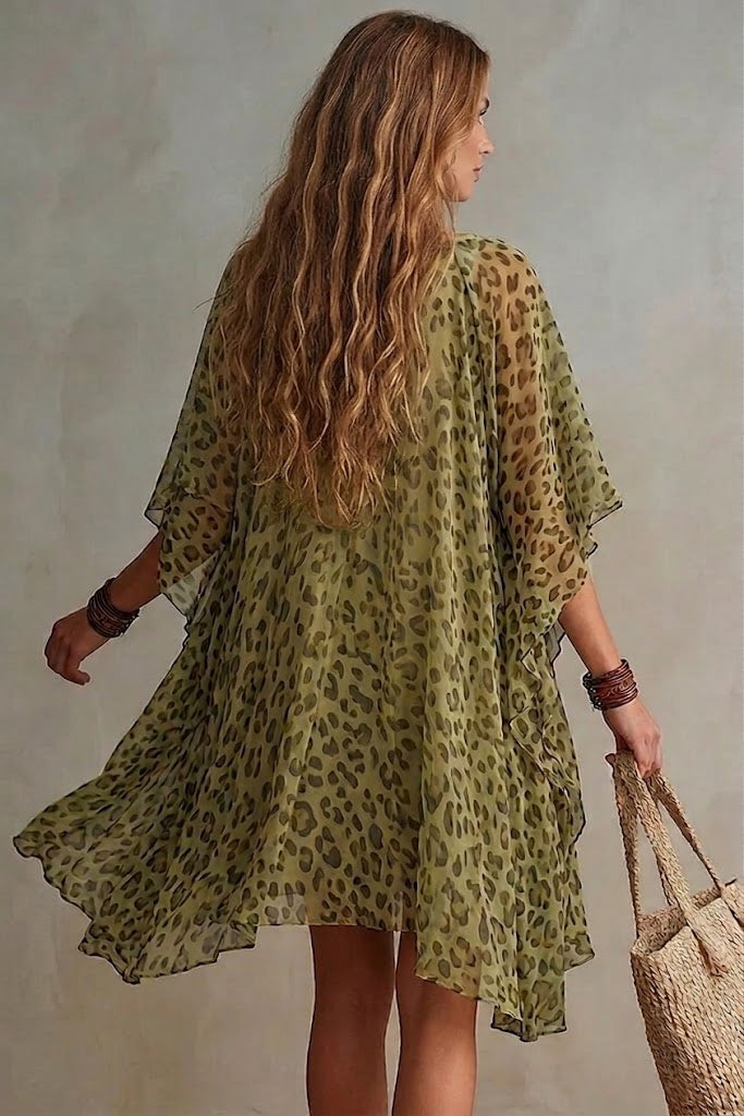 Tiziana | Vestito in chiffon con stampa leopardata, dal taglio ampio e fluido, scollo a V