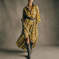 Abril | Vestido camisero a cuadros con cinturón